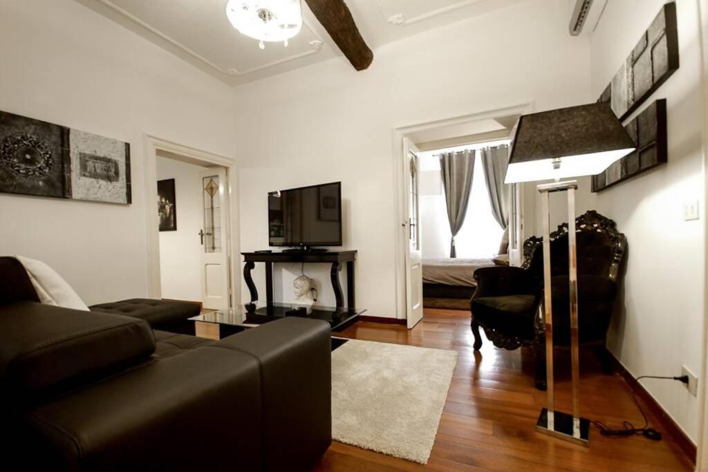Banchi - Classic Apartment Between Navona And Campo Dei Fiori Řím Exteriér fotografie