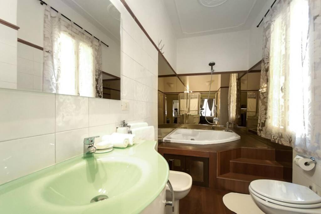 Banchi - Classic Apartment Between Navona And Campo Dei Fiori Řím Exteriér fotografie